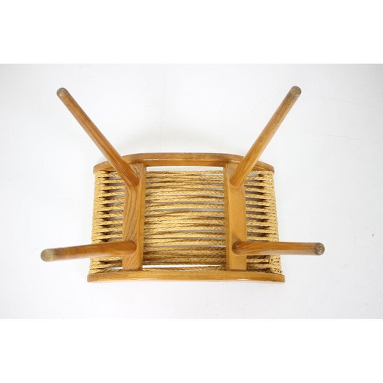 Image 1 of Mid-eeuwse houten poef Tsjecho-Slowakije 1960