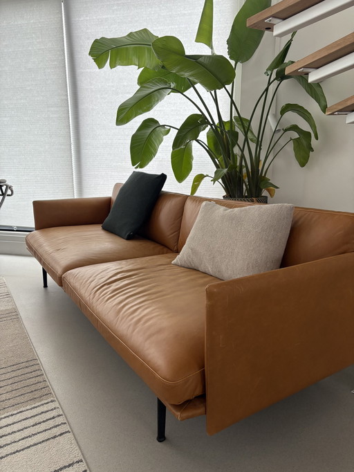 Muuto Outline 3-Sits Bank Silk Leather Cognac