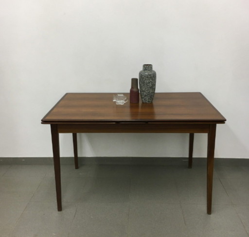 Uitschuifbare eettafel in Mid Century design, jaren 1960