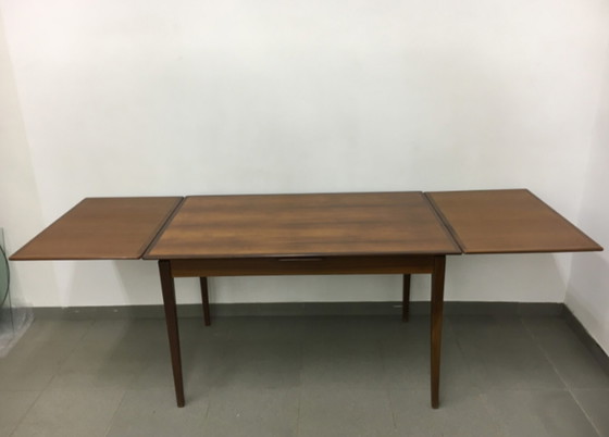 Image 1 of Uitschuifbare eettafel in Mid Century design, jaren 1960