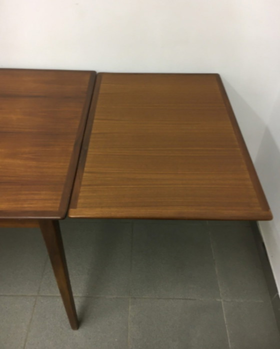 Image 1 of Uitschuifbare eettafel in Mid Century design, jaren 1960