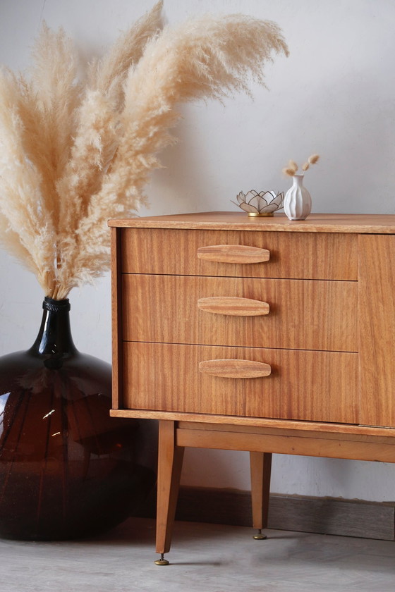 Image 1 of Vintage teakhouten dressoir - Circa 1960