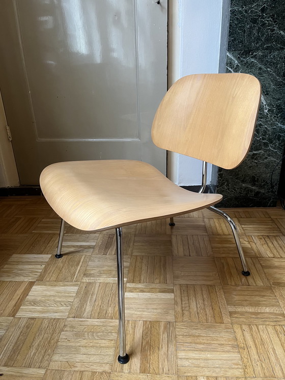 Image 1 of Vitra Eames Lcm Naturel Chroom