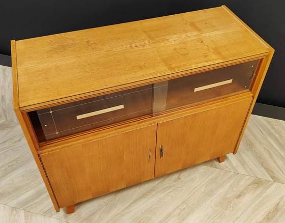 Image 1 of Mid Century vitrinekast | Vintage - dressoir, sidetable