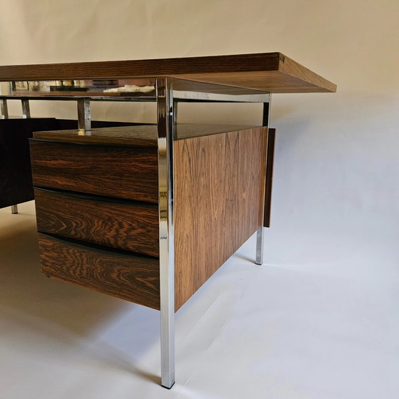 Image 1 of Vintage palissanderhouten bureau