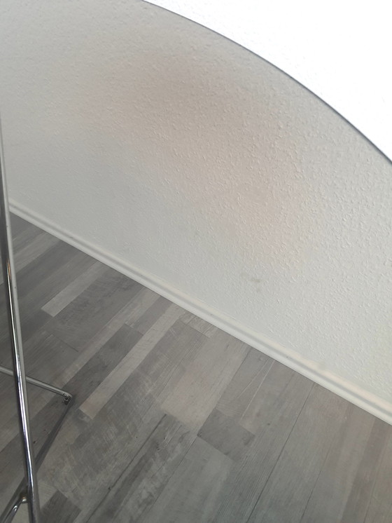 Image 1 of Vintage eettafel met steronderstel