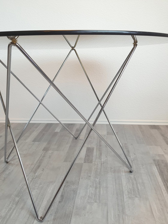 Image 1 of Vintage eettafel met steronderstel