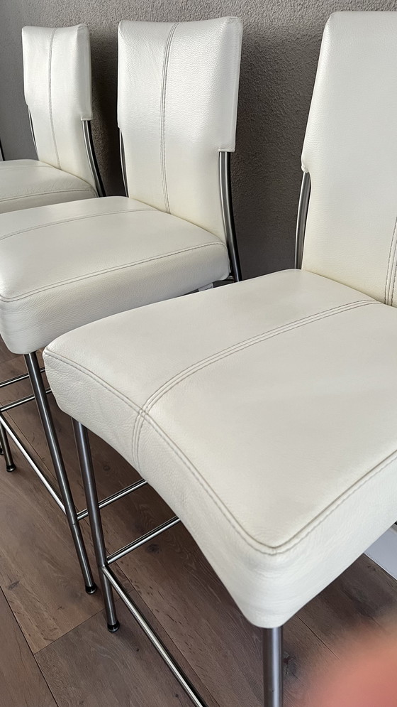 Image 1 of Bert Plantagie bartafel met krukken