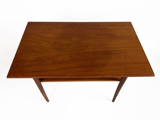 Image 1 of Vintage teakhouten bijzettafel, tv tafel