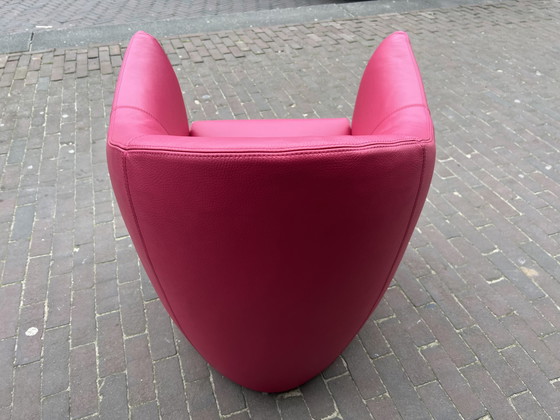 Image 1 of Leolux Sjamaan Fauteuil Roze leer