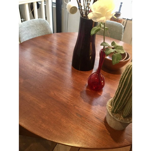 Vintage ronde teakhouten tafel van Arne Jacobsen voor Fritz Hansen, 1967