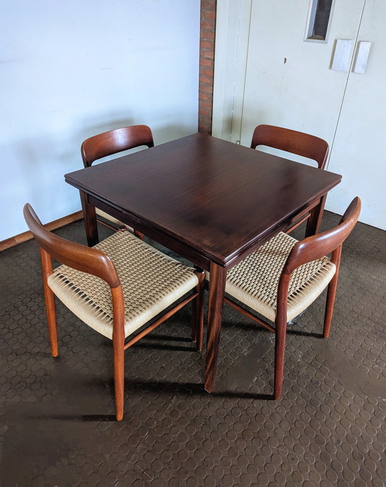 Image 1 of Vintage Deense Eettafel Met 4 N.O. Møller Stoelen Model 75