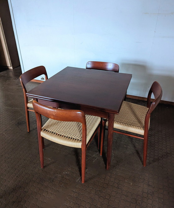 Image 1 of Vintage Deense Eettafel Met 4 N.O. Møller Stoelen Model 75