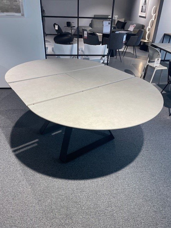 Image 1 of Calligaris Atlanta Tafel Rond Uitrekbaar Toonzaalmodel