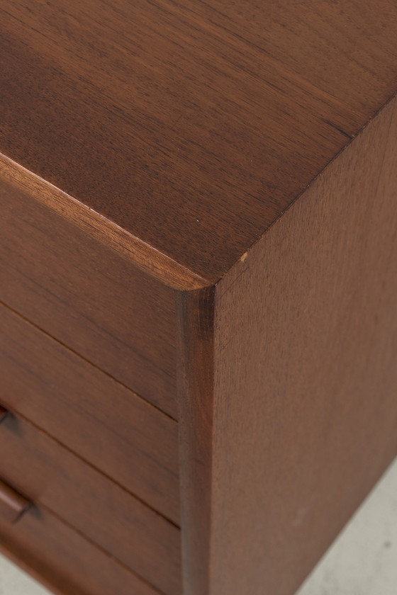 Image 1 of Vintage teak ladekast