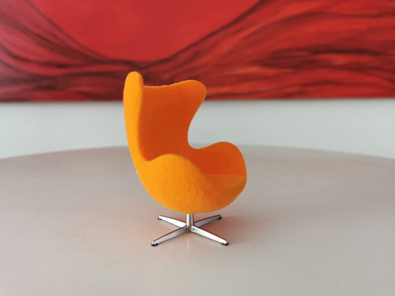 Image 1 of Egg Chair - Minimii - Fritz Hansen/Arne Jacobsen - Miniatuur