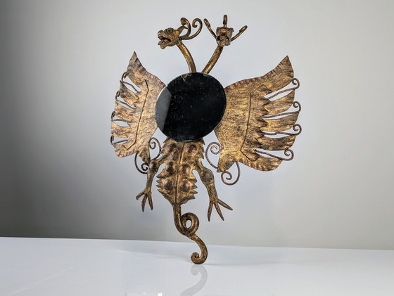 Image 1 of Spaanse neogotische stijl vergulde ijzeren spiegel met tweekoppige draak