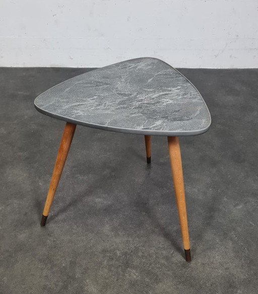 Vintage tafeltje , bijzettafel 