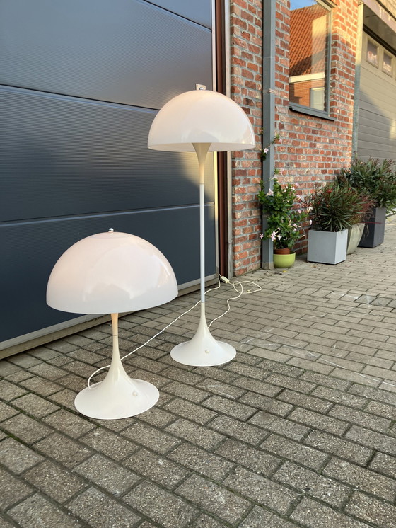 Image 1 of Vintage Vloerlamp En Grote Tafellamp Panthella Louis Poulsen Verner Panton