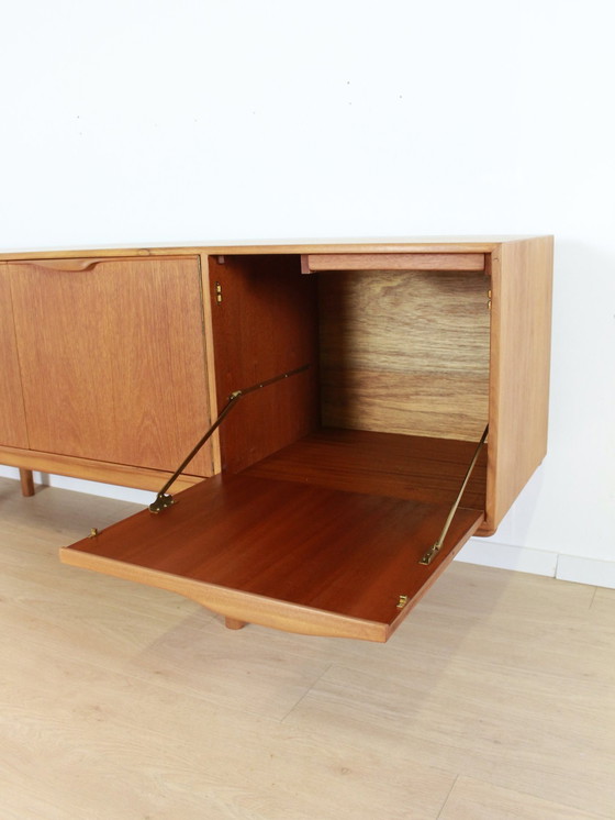 Image 1 of Vintage Dressoir Mcintosh