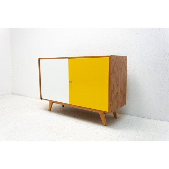 Image 1 of Vintage beukenhouten dressoir U-450 van Jiří Jiroutek voor Interiér Praha, Tsjecho-Slowakije 1960