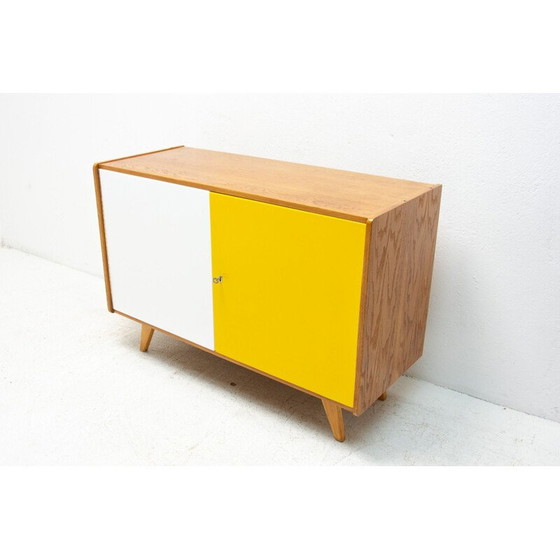 Image 1 of Vintage beukenhouten dressoir U-450 van Jiří Jiroutek voor Interiér Praha, Tsjecho-Slowakije 1960