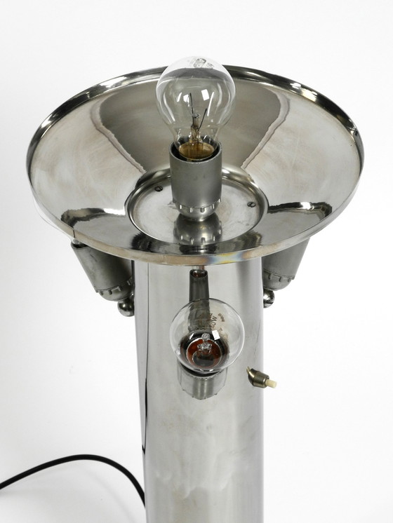 Image 1 of Unieke zware, enorme Xxl 1970S metalen chromen tafellamp met metalen kap | Hoogte 75 cm | 29,5"