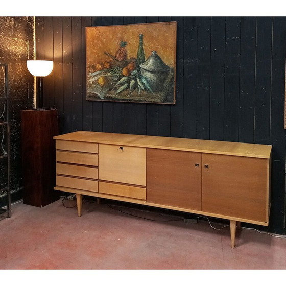 Image 1 of Vintage licht houten dressoir