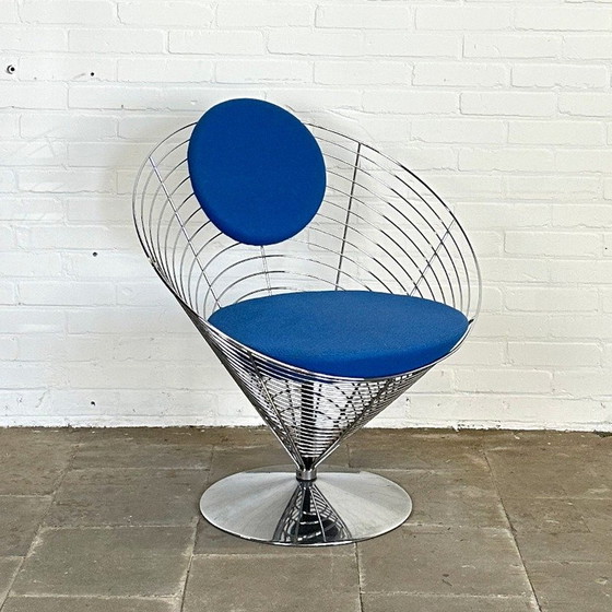 Image 1 of Verner Panton Cone Chair van Vitra