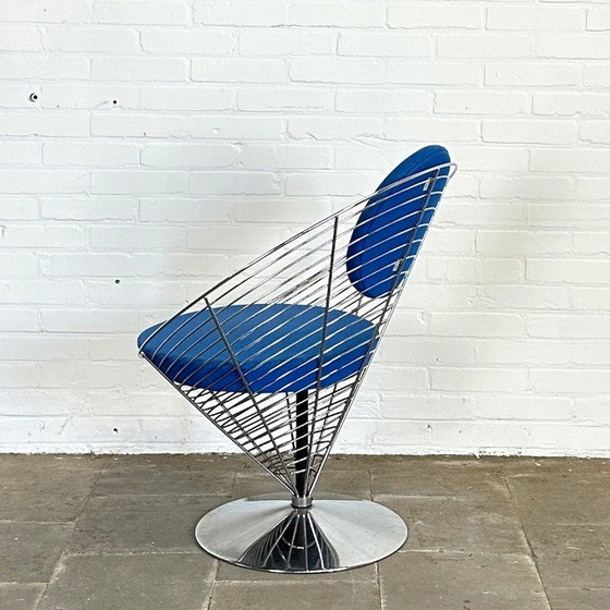 Image 1 of Verner Panton Cone Chair van Vitra