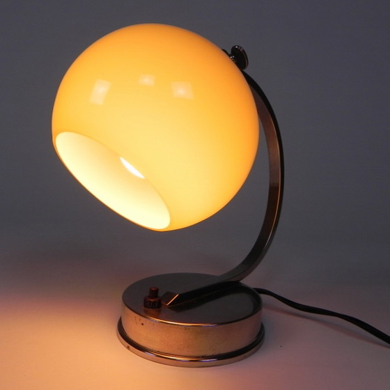 Image 1 of Vintage bureaulamp met glazen bol