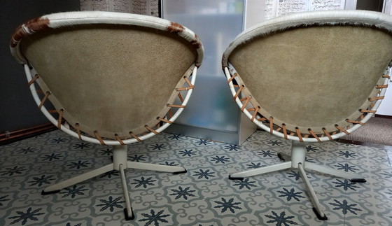 Image 1 of 2x Hans Olsen en voor Lusch & Co. Circle balloon chairs