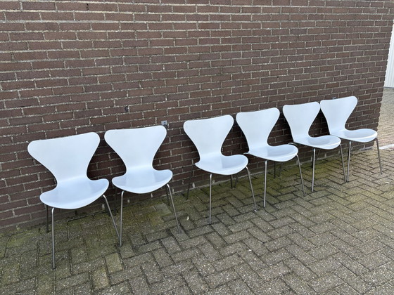 Image 1 of 6X Fritz Hansen Butterfly Stoelen