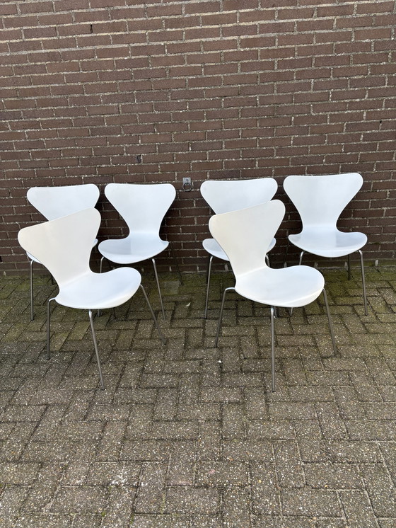 Image 1 of 6X Fritz Hansen Butterfly Stoelen