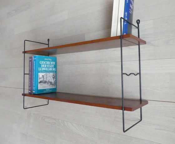 Image 1 of Vintage boekenkast wandplank walnoot