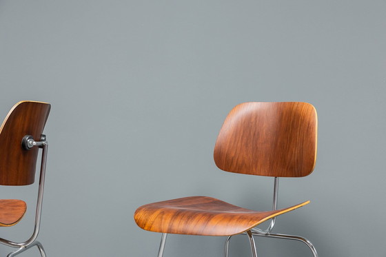 Image 1 of Eames Dcm Set Van 6