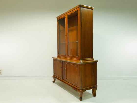 Image 1 of Vintage highboard, vitrinekast, Chippendale ontwerp, jaren 50, Duitsland