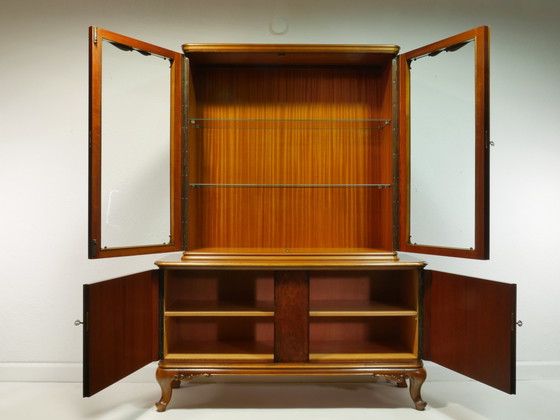 Image 1 of Vintage highboard, vitrinekast, Chippendale ontwerp, jaren 50, Duitsland