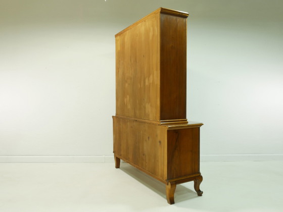 Image 1 of Vintage highboard, vitrinekast, Chippendale ontwerp, jaren 50, Duitsland