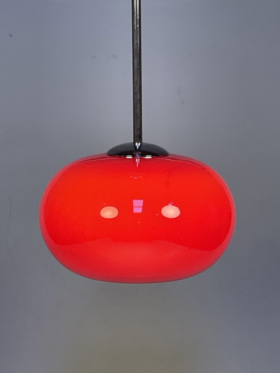 Image 1 of Rode Glazen Hanglamp Met Chromen Armatuur, 1980'S