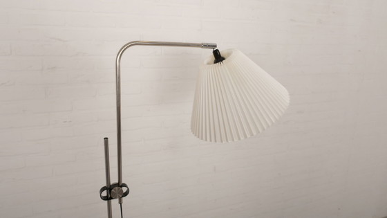 Image 1 of Le Klint Denemarken model 321 vloerlamp