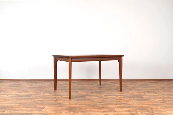 Image 1 of Mid Century Deense teakhouten uitschuifbare eettafel