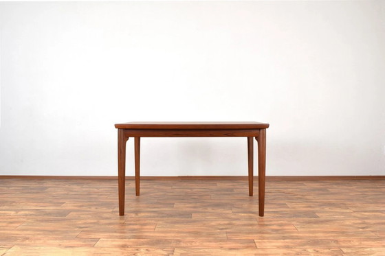 Image 1 of Mid Century Deense teakhouten uitschuifbare eettafel