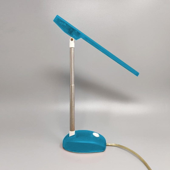 Image 1 of 1990S Prachtige blauwe tafellamp "Microlight" van Ernesto Gismondi voor Artemide. Gemaakt in Italië