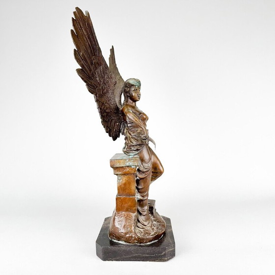 Image 1 of Vintage bronzen sculptuur Engel met Zwaard