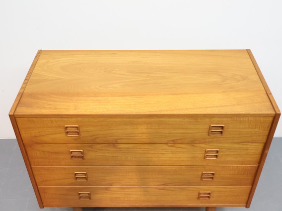 Image 1 of Vintage ladekast Teak 4 Laden