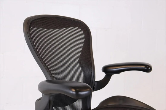 Image 1 of Herman Miller Aeron B stoel