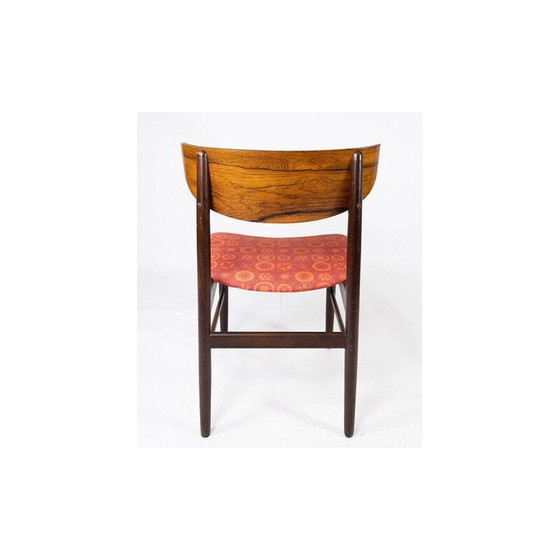 Image 1 of 4 vintage eetkamerstoelen in rozenhout en bekleed met rode stof, Denemarken 1960