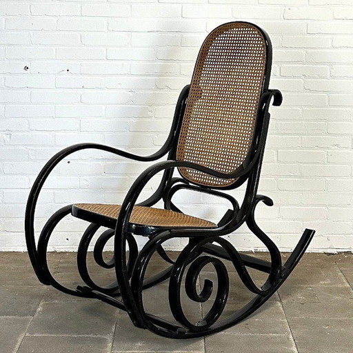 Vintage Thonet-stijl Schommelstoel Zwart – Iconisch Design