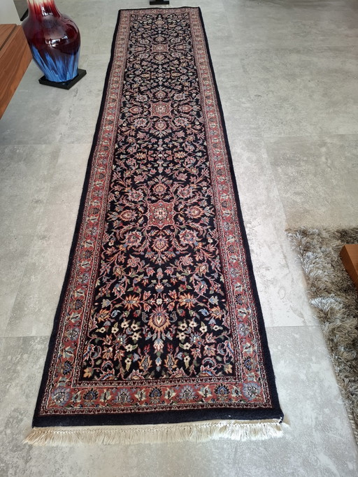 Perzisch (Sarouck) Handgeknoopte Loper (378 x 80cm)